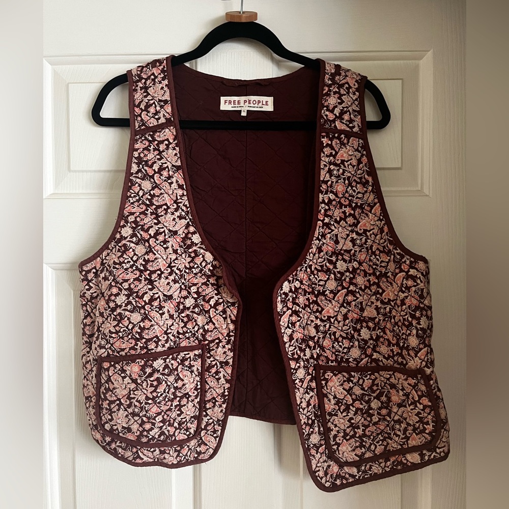 Free People vintage style quilted vest. No longer sold at fp. Size xl